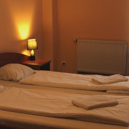 Hotel Kreator-Sport Krakow Bagian luar foto