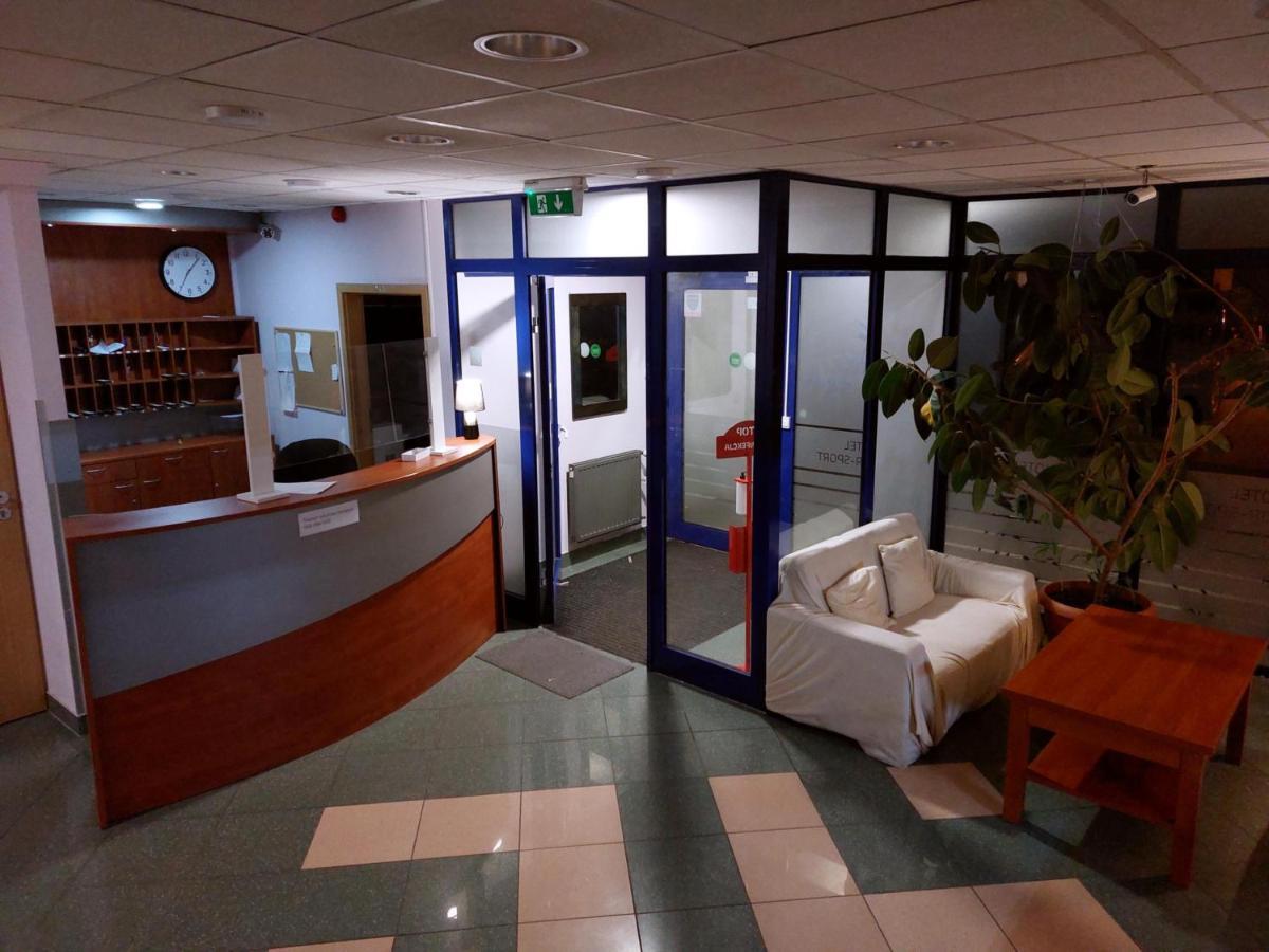 Hotel Kreator-Sport Krakow Bagian luar foto