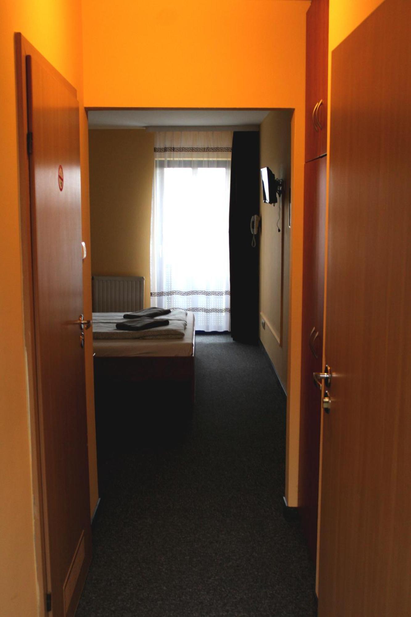 Hotel Kreator-Sport Krakow Bagian luar foto