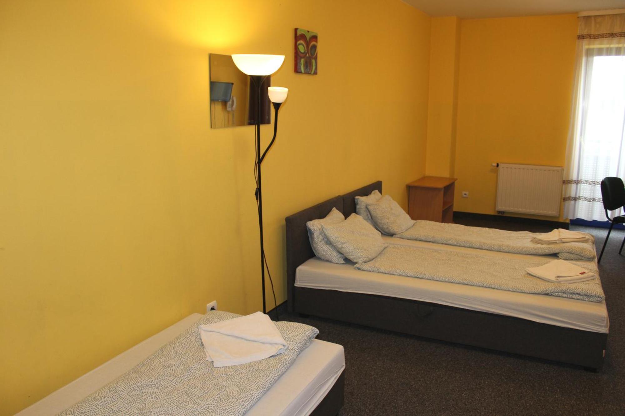 Hotel Kreator-Sport Krakow Bagian luar foto