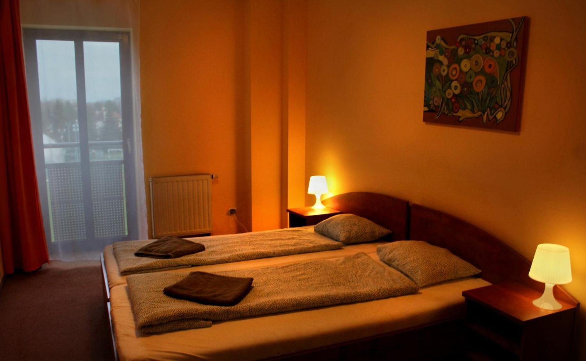 Hotel Kreator-Sport Krakow Bagian luar foto