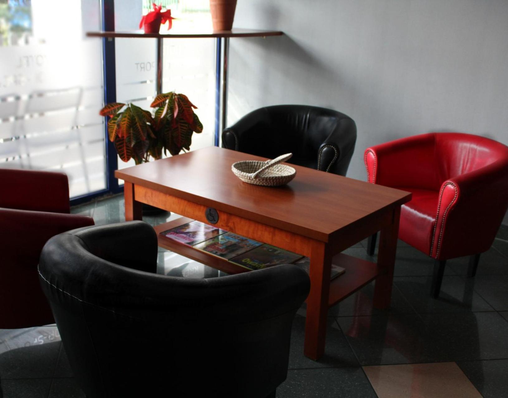 Hotel Kreator-Sport Krakow Bagian luar foto