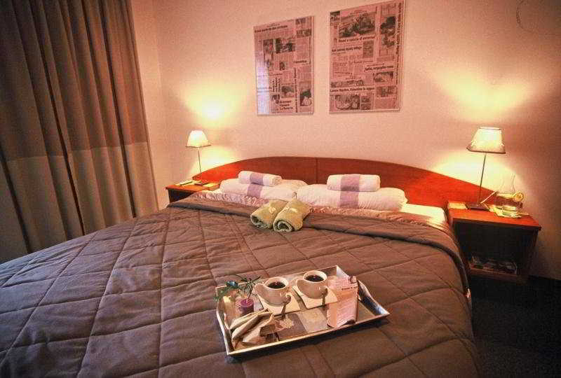 Hotel Kreator-Sport Krakow Bagian luar foto