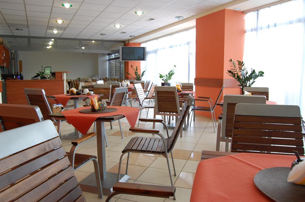 Hotel Kreator-Sport Krakow Bagian luar foto